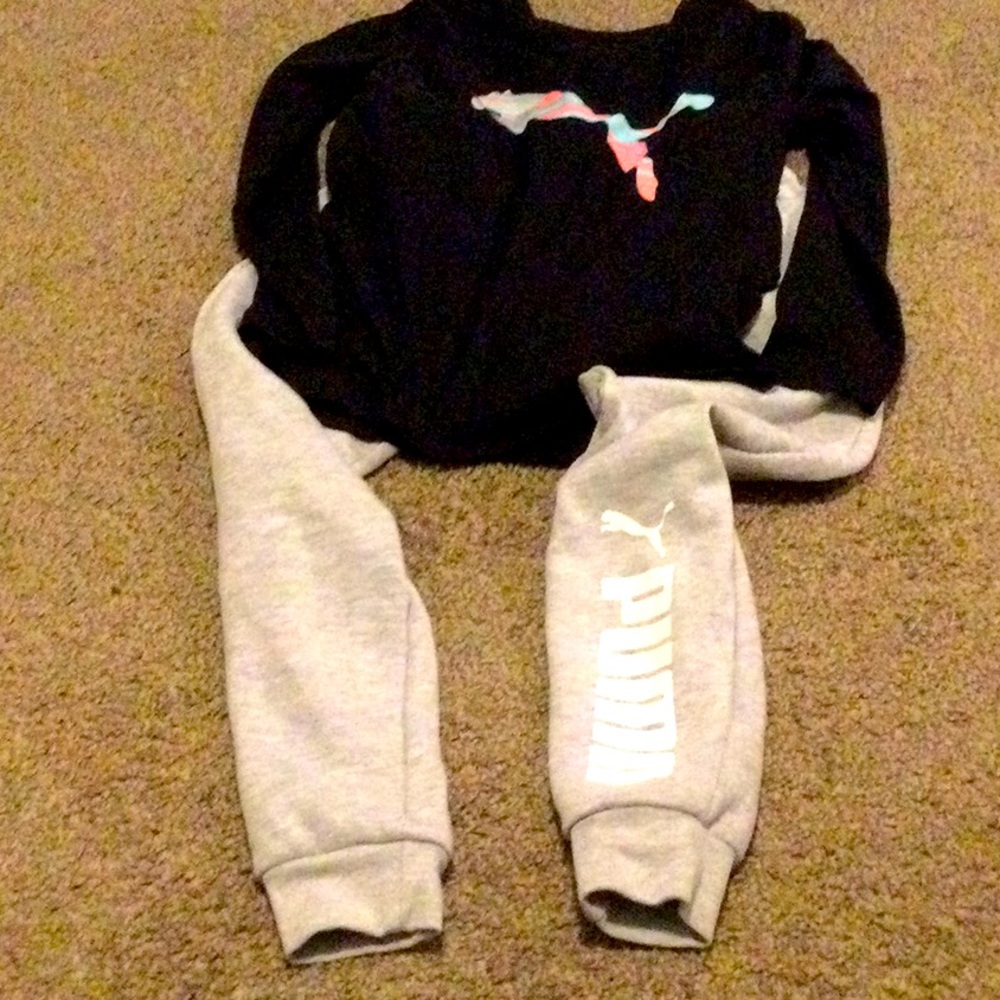 Puma outfit. Sz. 12-14. Blk/multi/gry. Like New!